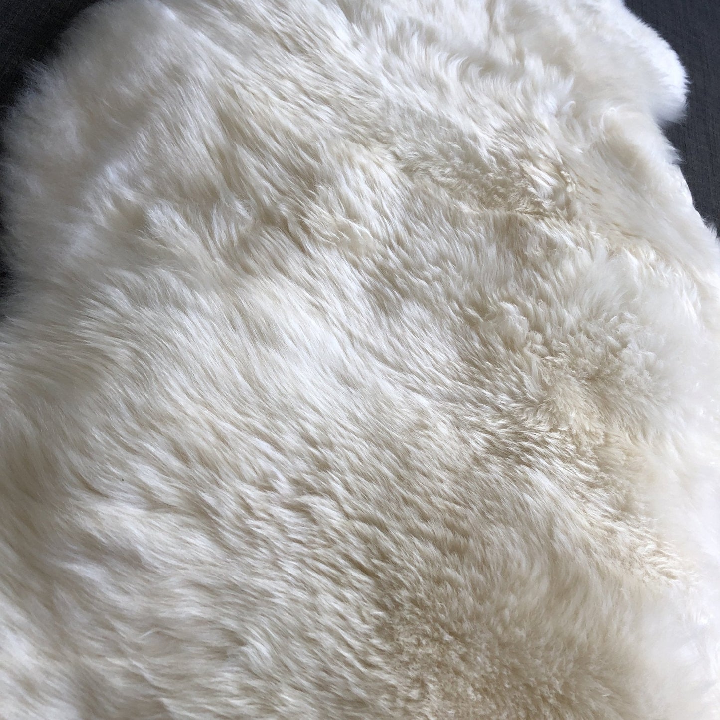 Top Quality XL British White Sheepskin Rug 100% Natural Free-range 120cm