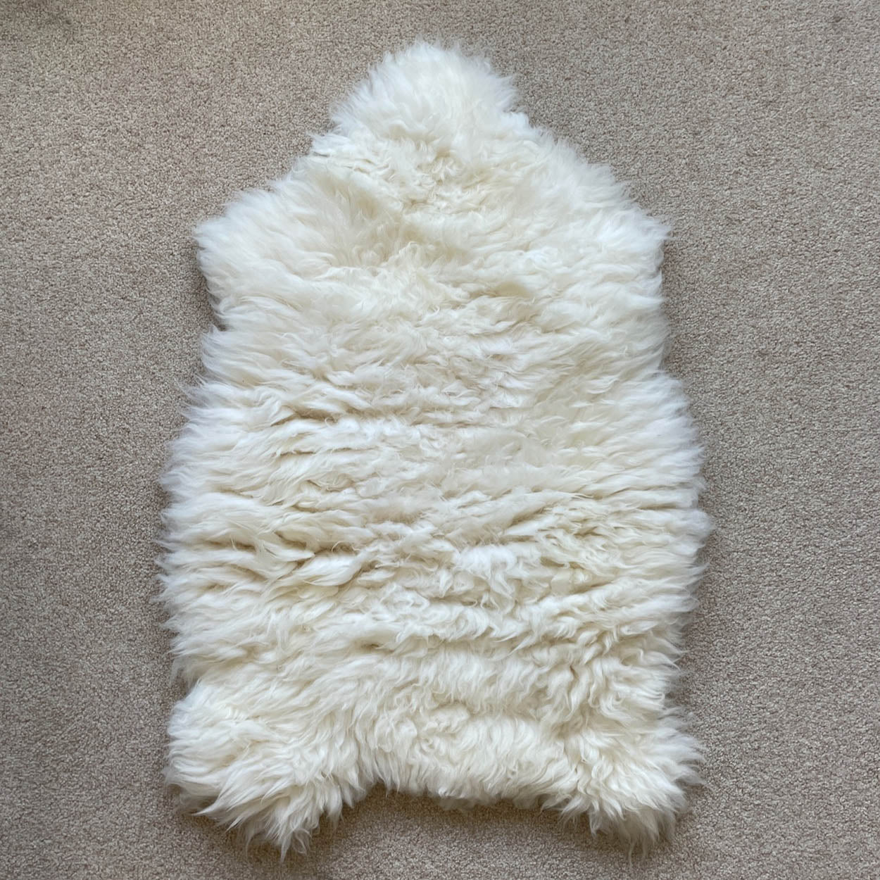 Grade B British Sheepskin Hide White Cream Ivory Sheepskin Rug