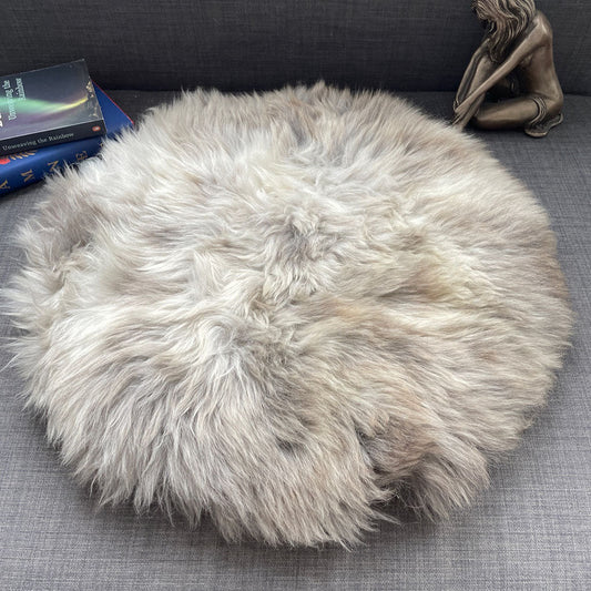 British Sheepskin Roundie Rare Breed Mix Natural ::: 45cm Seat Cover