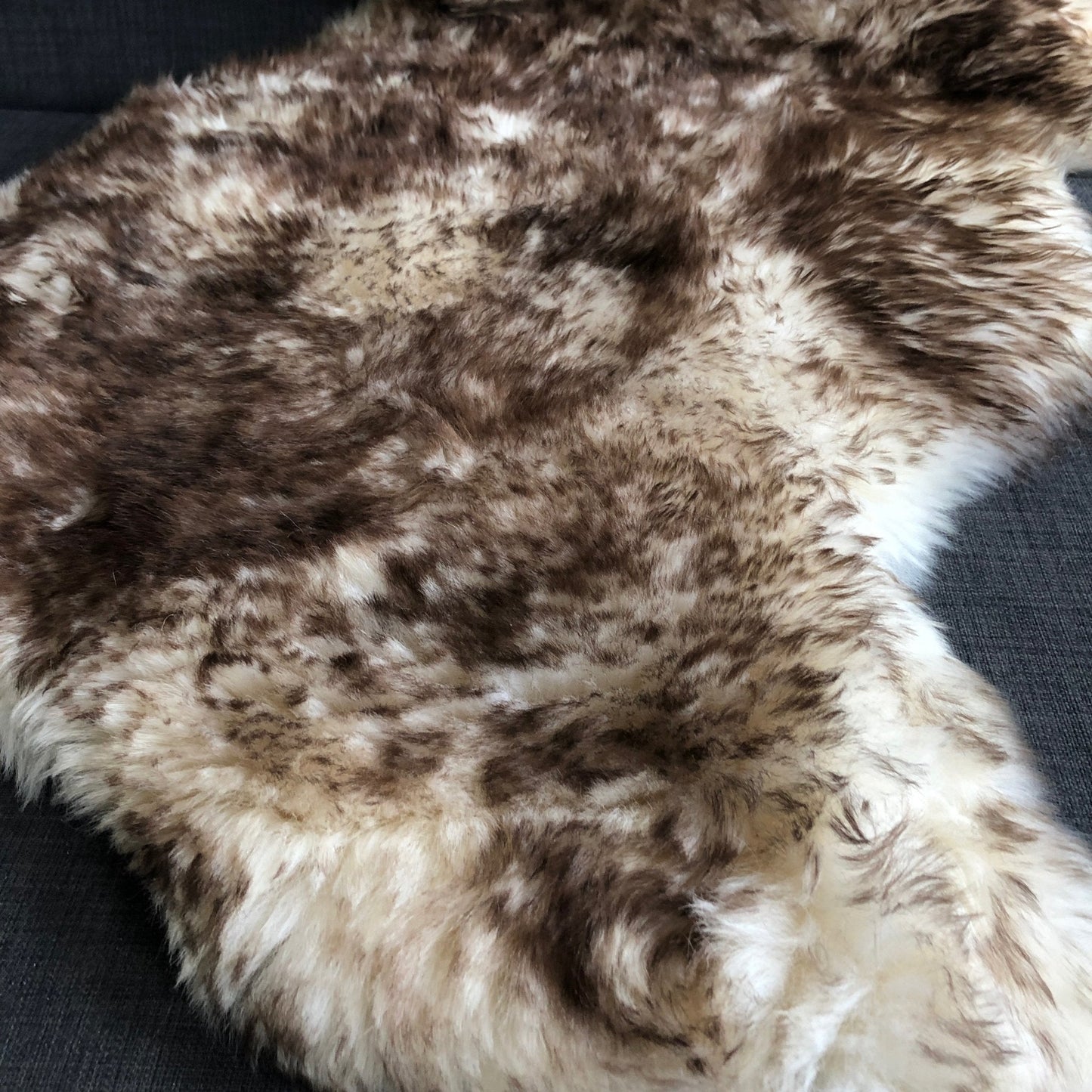 British Sheepskin Rug | Fleece | Latté | Cream & Brown Tipped Throw