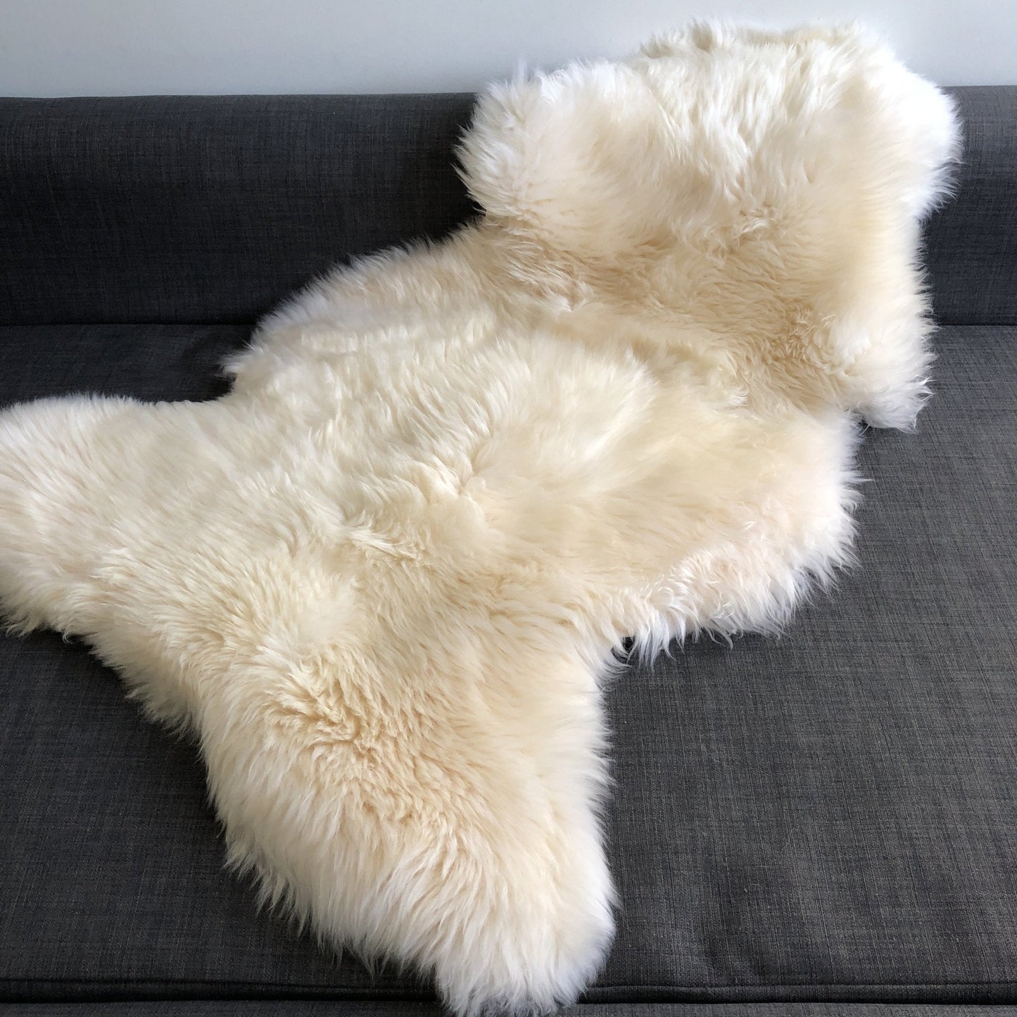 Top Quality XL British White Sheepskin Rug 100% Natural Free-range 120cm