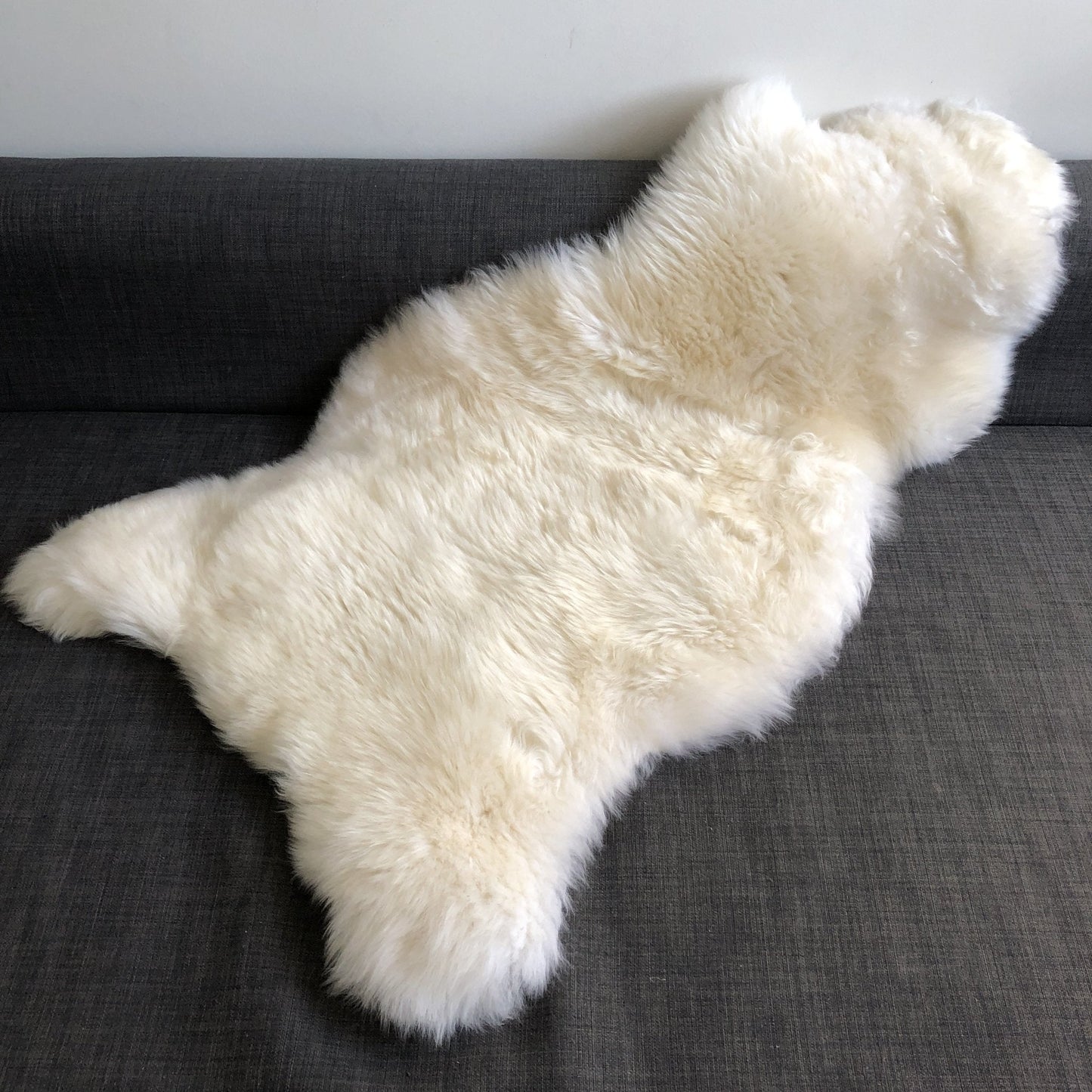 Top Quality XL British White Sheepskin Rug 100% Natural Free-range 120cm