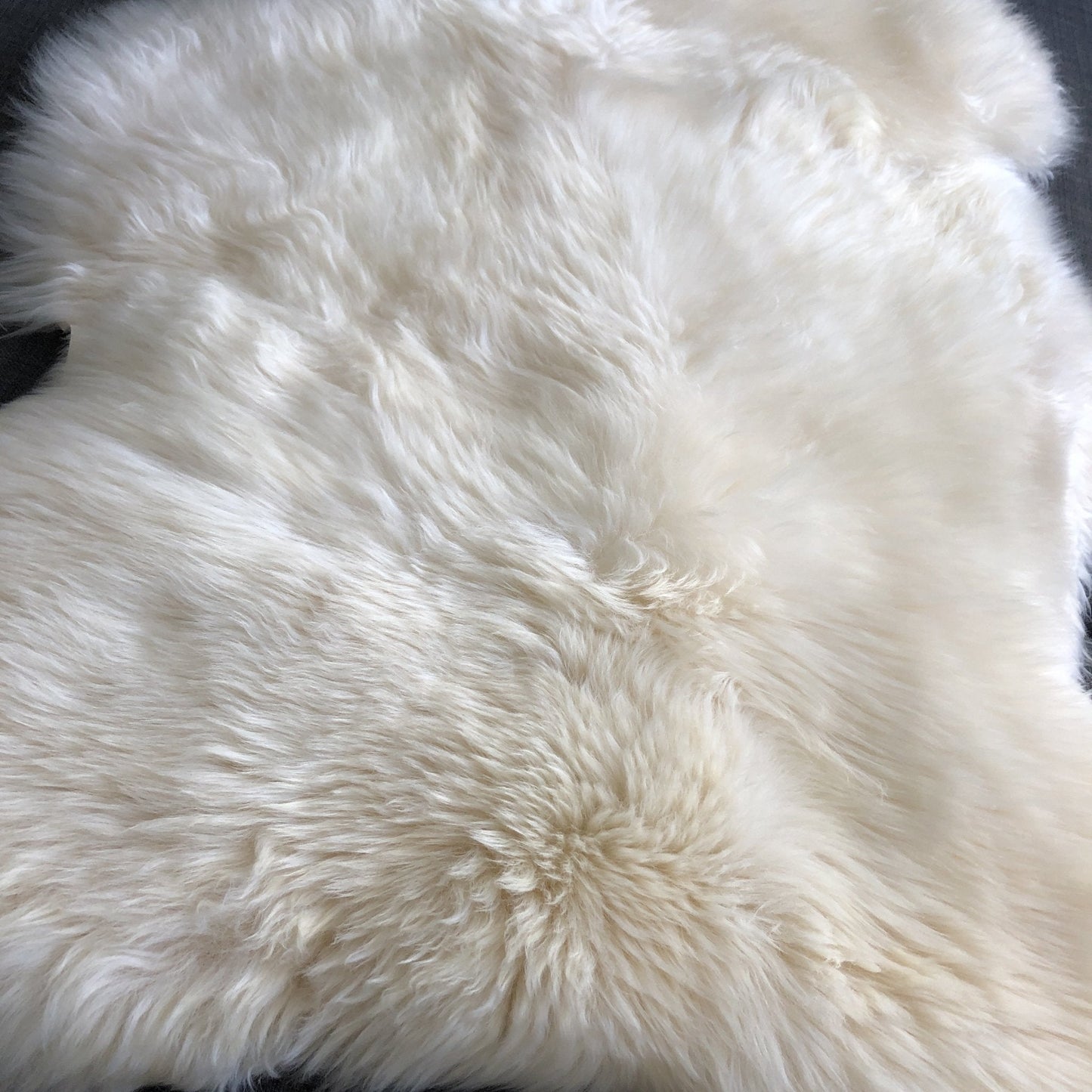 Top Quality XL British White Sheepskin Rug 100% Natural Free-range 120cm