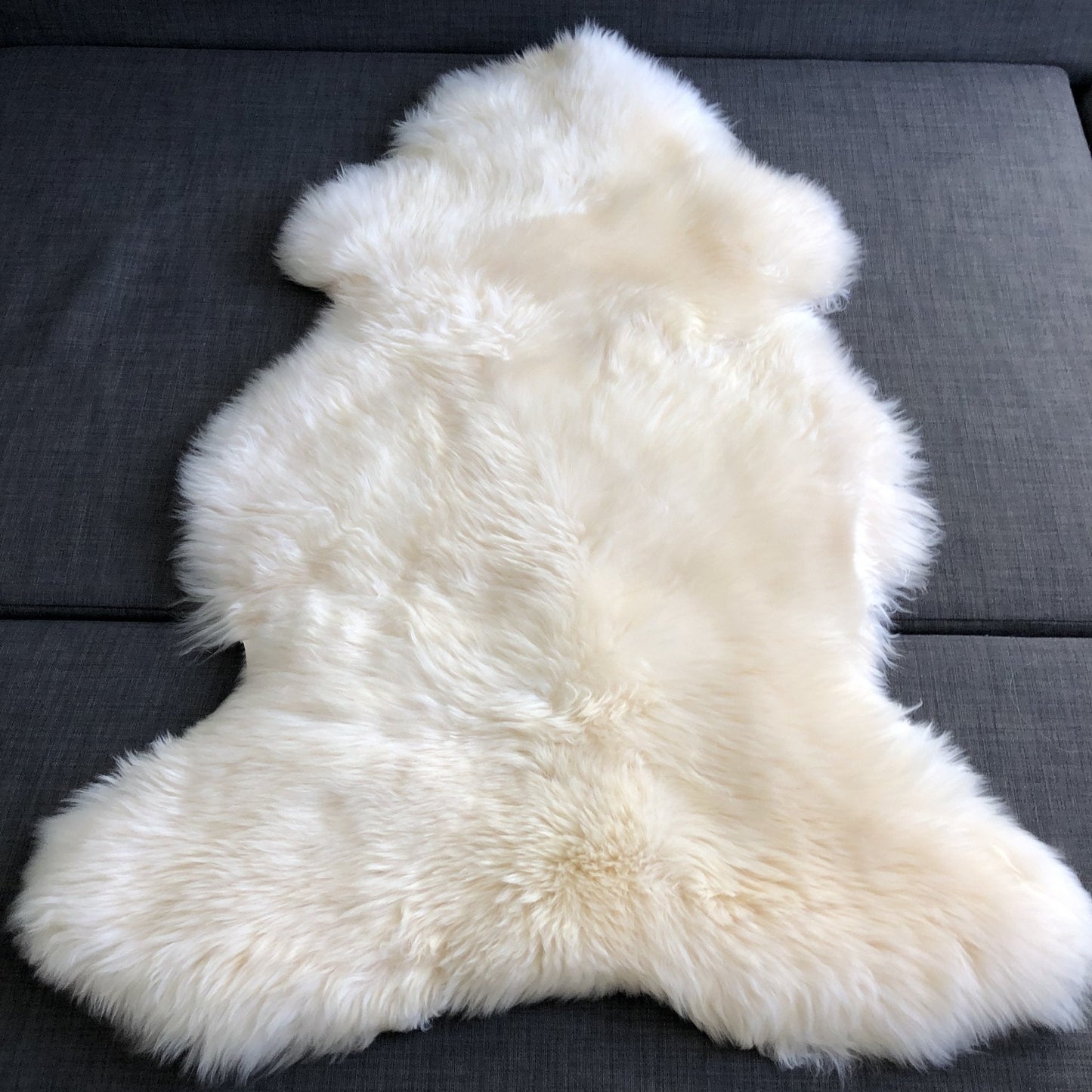 Top Quality XL British White Sheepskin Rug 100% Natural Free-range 120cm